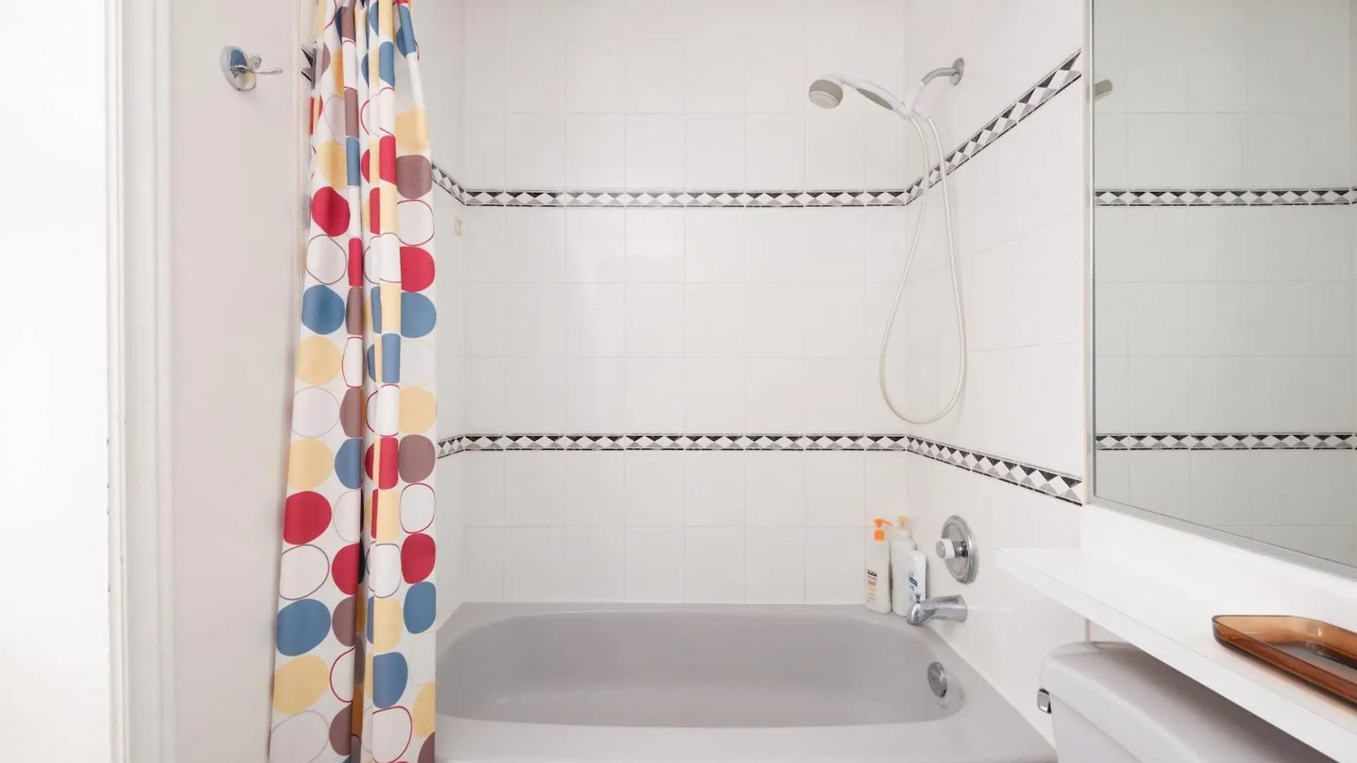Private Room With Private Washroom In Homestay Vancouver